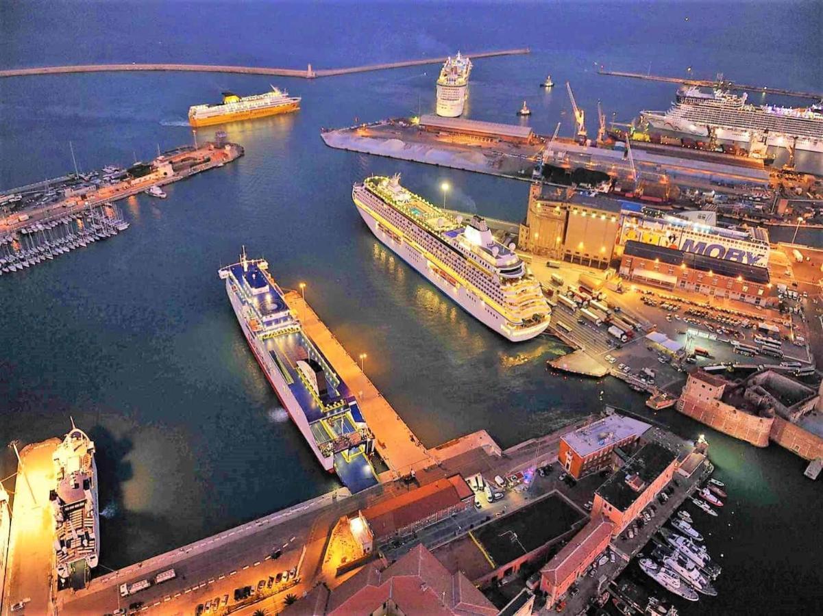 Casa Il Girasole Lägenhet Livorno Exteriör bild