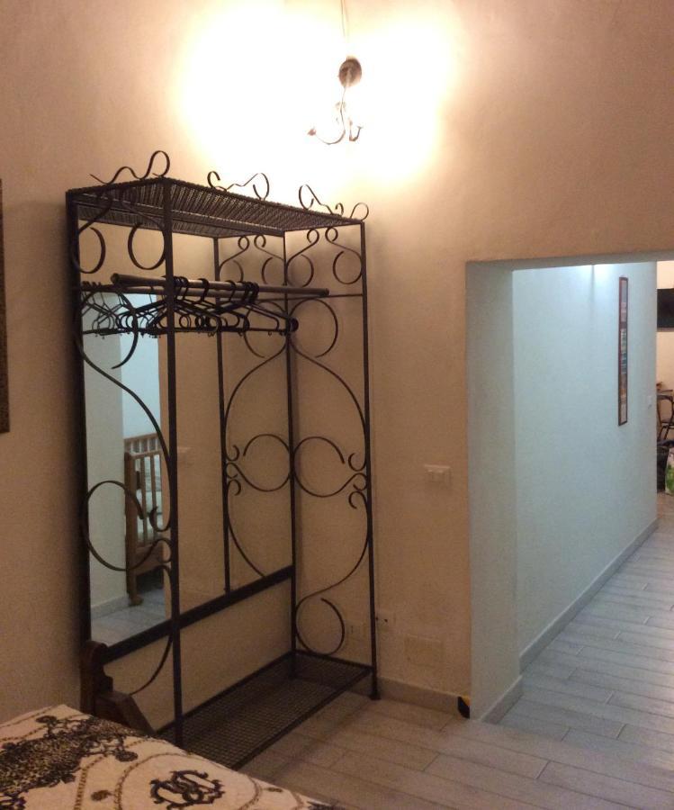 Casa Il Girasole Lägenhet Livorno Exteriör bild